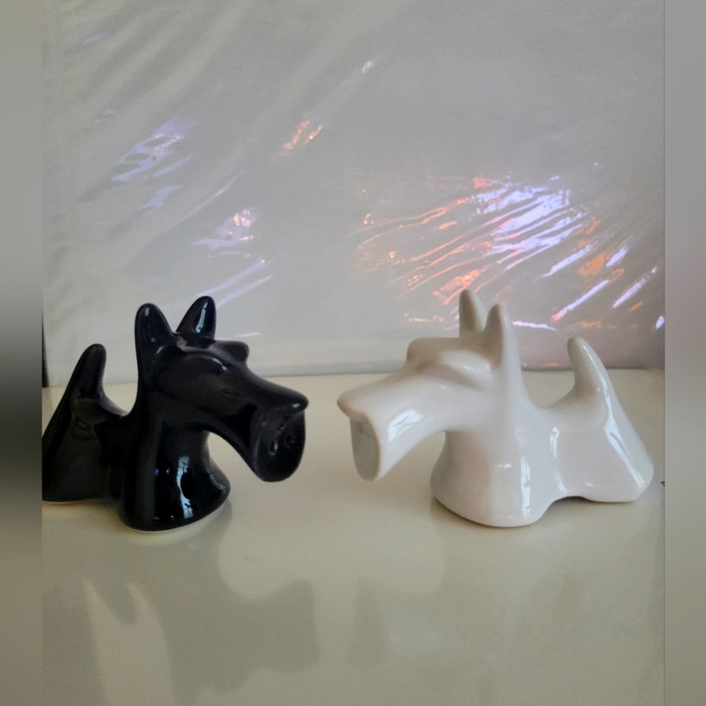 New in box Scotty/Westie Salt and Pepper shakers